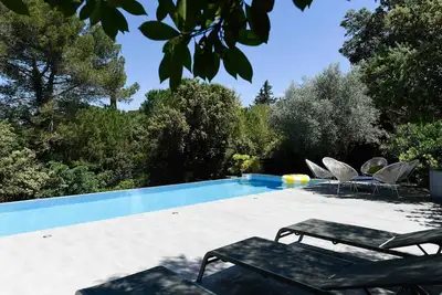 Image de Envie de soleil, farniente, piscine chauffée, clim dans un écrin de garrigue