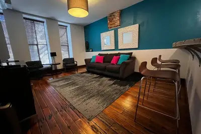 Image de Downtown Paducah Broadway Loft Apartment