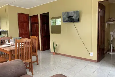Blue House, Rural house 10 minutes from the beach and surrounded by nature!