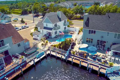 Image de Beautiful Shore House with Heated Saltwater Pool and Bay!