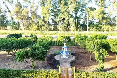 Image de In The Countryside Between The Sea And The Mountains