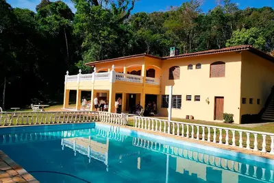 Image de Lindo sitio c lago e lazer completo em Atibaia/Sp