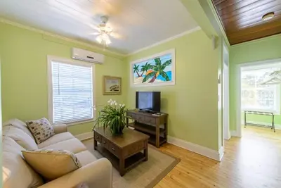 The Bermuda Suite  At Old Colorado Inn