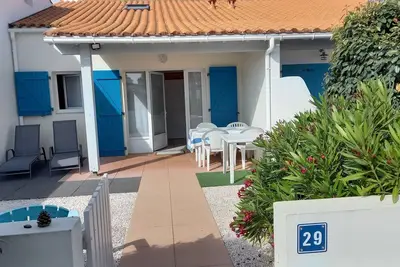 Image de Maison 4 personnes dans résidence privée avec piscine, à 600 m de la mer