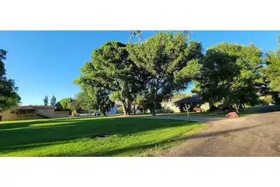 Image de Close to Sedona cozy 2 Queen beds, free WiFi Suite