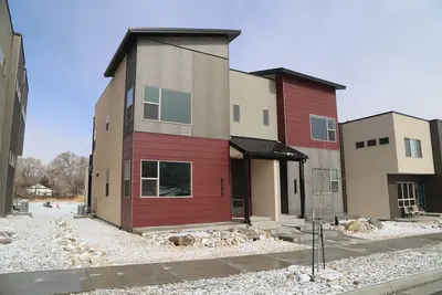 Image de New Modern Townhome 3bd, 3ba, 20min to Monarch Ski, Garage, Traeger