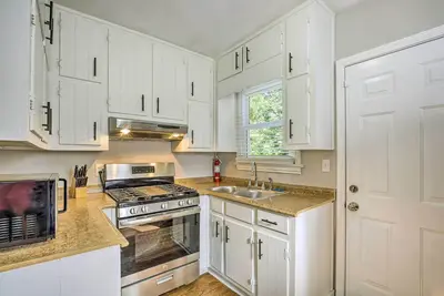Image de Family-Friendly Atlanta Home ~ 3 Mi to Downtown!