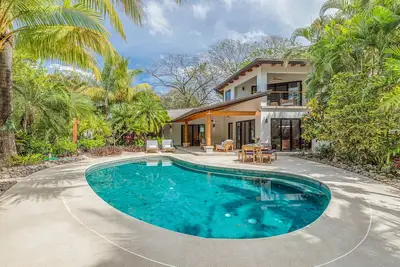 Image de Newly renovated private villa with pool 2 min from beach