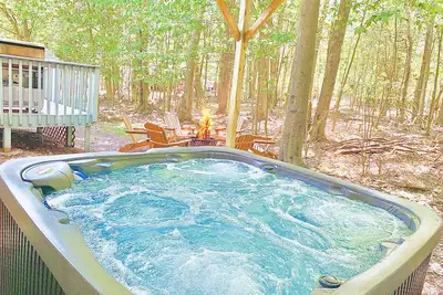 Image de Pocono 3br Getaway Hot Tub Arcades Fire Pit