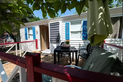 Image de Mobil-home Standard Escapade 23m² - 2 chambres + Terrasse avec parasol - 4 personnes