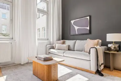 Image de Lovely Wieden 2br nr Belvedere Palace, by Blueground