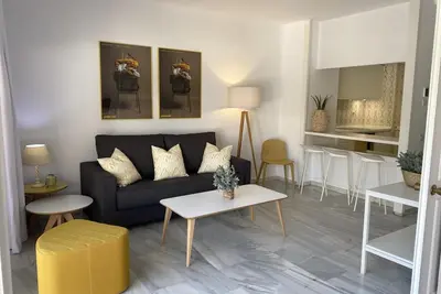 Image de Appartement lumineux en deuxième ligne de plage, avec une grande terrasse