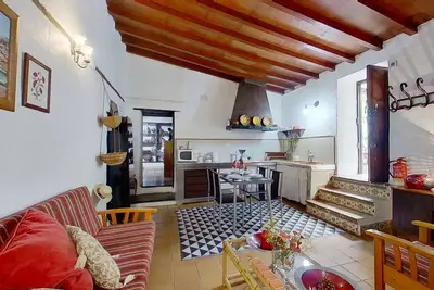 Charming 1-Bed House in La Laguna