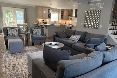 Image de Modern Cheerful Bluegrass Beauty