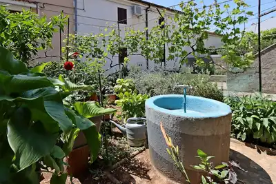 Image de Appartement de deux chambres avec air conditionné Punat, Krk (A-19831-a)