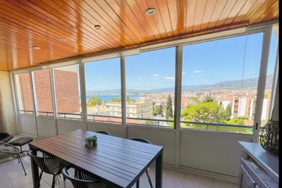 Image de Par. Appartement 500m du centre, clim et parking