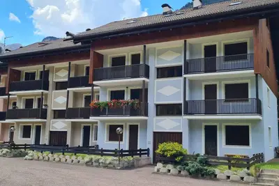 Image de Apartment of small size but well structured to accommodate two/four people