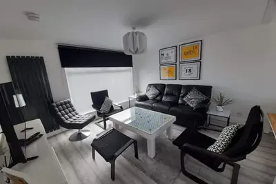 Image de Modern St Andrews Golf 3 Bedroom House, Large Putting Green, Private Rear Garden