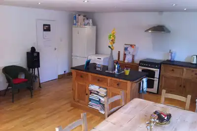 Image de Lovely big village bungalow 5 min walk station 10 min Brighton under 1 hr London