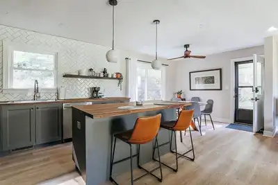 Image de Hillside Haven-Maison-Salle de bain privée