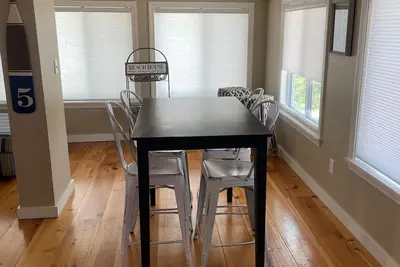 Image de Beautiful 3 minute walk to the beach