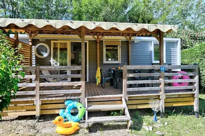 Image de Mobil home Premium 31m² (3 chambres) + terrasse couverte + Lave vaisselle + Tv + Climatisation 6 personnes