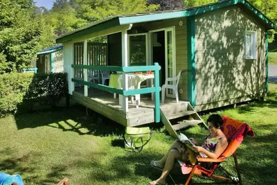 Image de Chalet Bruyère Confort 26m² - 2 chambres + terrasse couverte 10m² (Dimanche) 5 personnes
