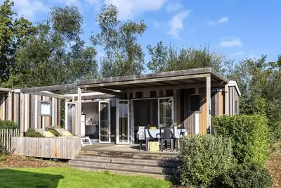 Image de Cabane 3 Pièces 4 personnes Climatisée + Tv