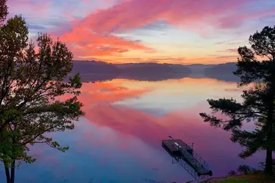 Image de Beaver Lake Waterfront