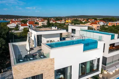 Image de Crystal Holiday Residence - Penthouse Apartment