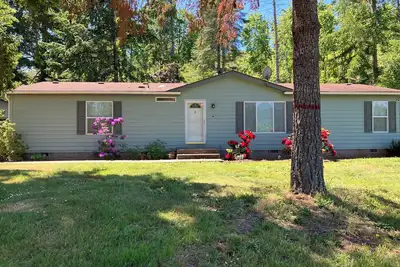 Image de Hayden’s Green Acres on Big Fall Creek, 3br 2Bath including River Front Access