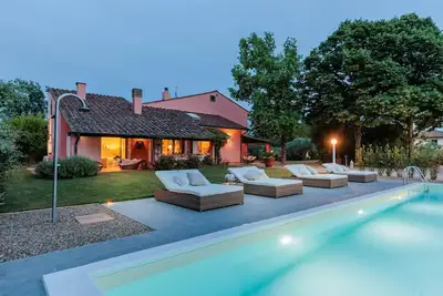 Image de Spacious 6 bedrooms Villa with Private Pool on the Tuscan Hills of Santa Colomba by Pontedera and Bientina