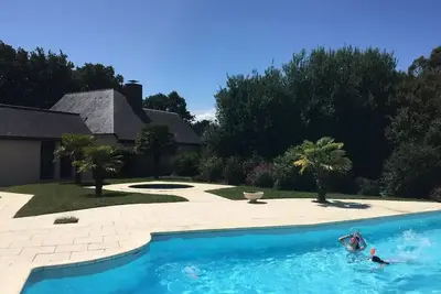Image de 761- Belle maison dans une résidence avec piscine