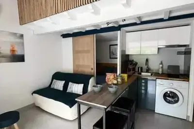 Image de Pavillon familial avec piscine et cout de tennis St Pierre la Mer 5sant302