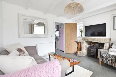 Image de Trezeal - lovely dog friendly Cornish cottage near Mousehole, with parking