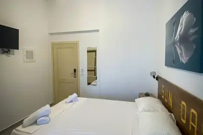 Image de Sun Day seaside luxury apartments Artemida #5