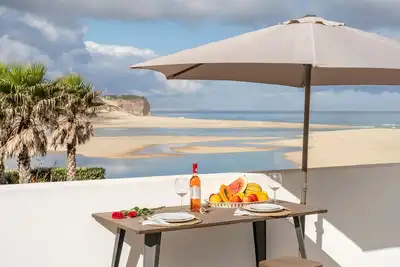 Image de Foz Beach House - Rooftop & Sea view
