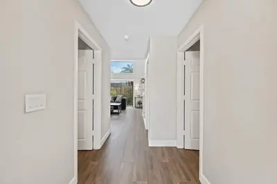 Image de Bright Home in the Heart of the Wellington