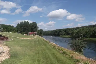 Image de Beautiful Cabin - Secluded But Convenient