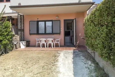 Image de M323 - Marcelli, delightful three-room apartment with garden