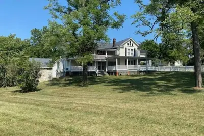 Image de Springdale Mill Farmhouse with Spa House