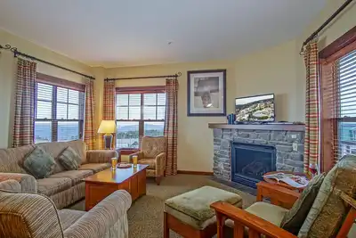 Image de 2 Br: Soaring Eagle Lodge 317: Luxury Bell Tower Condo - Great Amenities -Slope Side