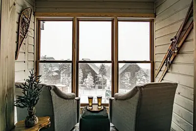 Image de 2 Br: SnowCrest 314b: Indoor Hot Tubs Game Room Easy Slope Access