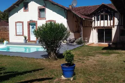 Adorable Maison 4 à 6 personnes avec piscine