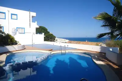 Arabella duplex village