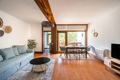 Image de Soleil Apartment, Ac, Wifi, Balcony! new!