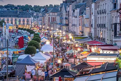 Image de Dm20  - Les Arcades vue sur le port