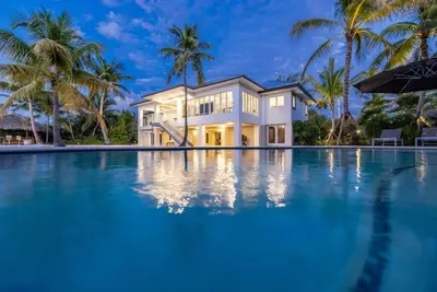 Island Beach House Oasis Your Memory Maker awaits