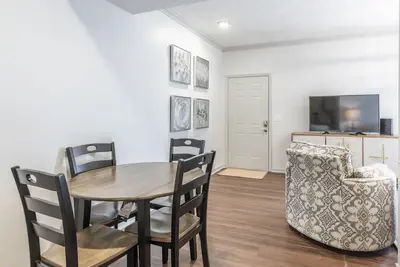 Image de Delta Suite in Sleepy Hollow