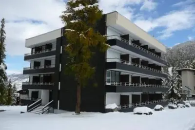 Image de 150m du centre station, Rez-de-chaussée, balcon, 35m², Vars